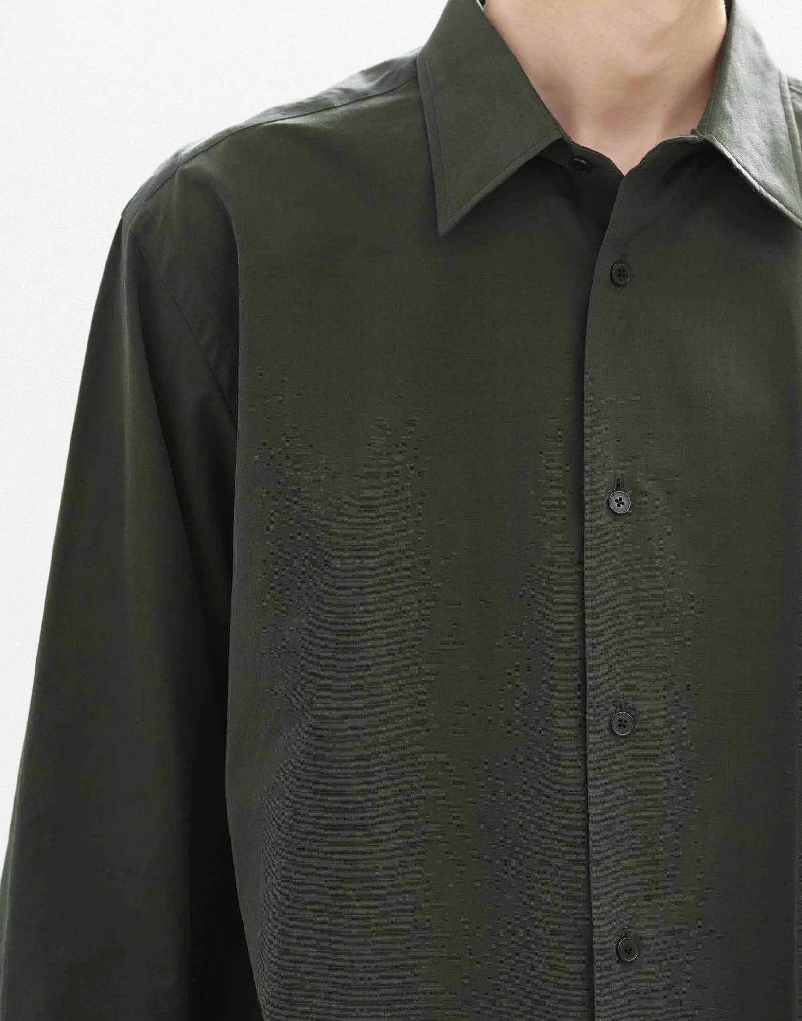 Auralee - WASHED FINX WEATHER CHAMBRAY SHIRT (DARK OLIVE) — EQUIPMENT